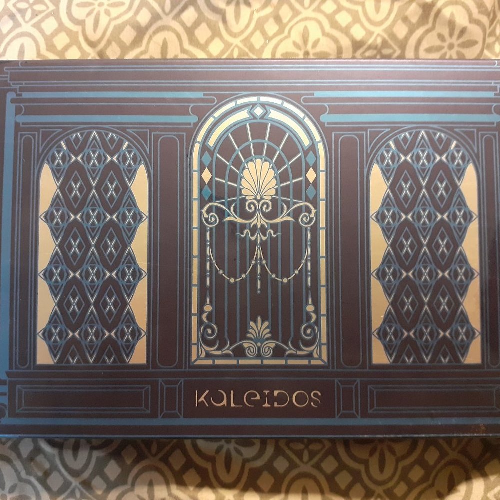 Kaleidos The Club Nebula Palette